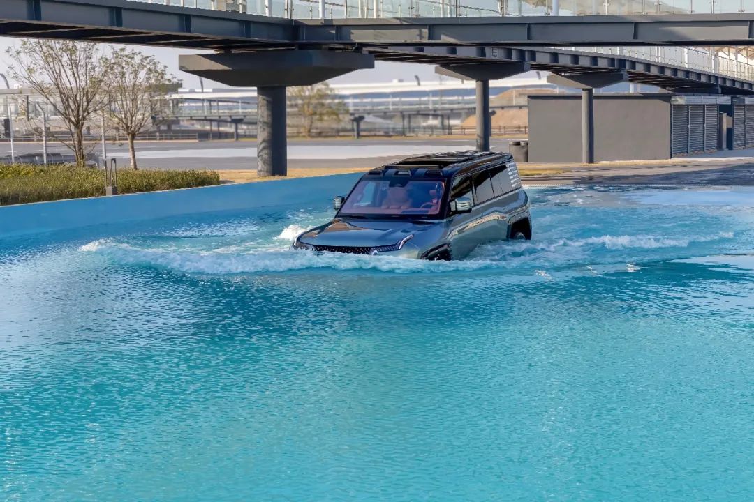 模拟赛车赛道_新能源赛车文化体验场_比亚迪郑州全地形赛车场