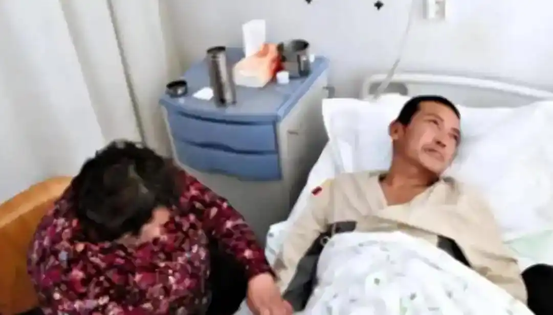 12年前因无钱治疗在家锯腿求生的河北男子，现在过得如何？