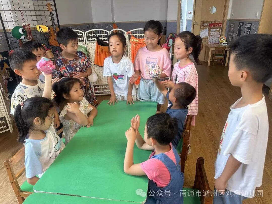 沙包游戏规则图片设计_幼儿沙包游戏玩法_沙包里面可以放什么