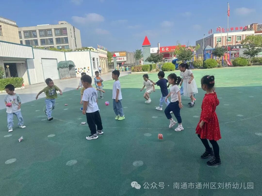 幼儿沙包游戏玩法_沙包游戏规则图片设计_沙包里面可以放什么