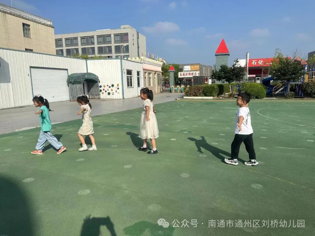 沙包里面可以放什么_沙包游戏规则图片设计_幼儿沙包游戏玩法