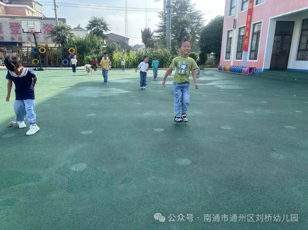 沙包游戏规则图片设计_幼儿沙包游戏玩法_沙包里面可以放什么