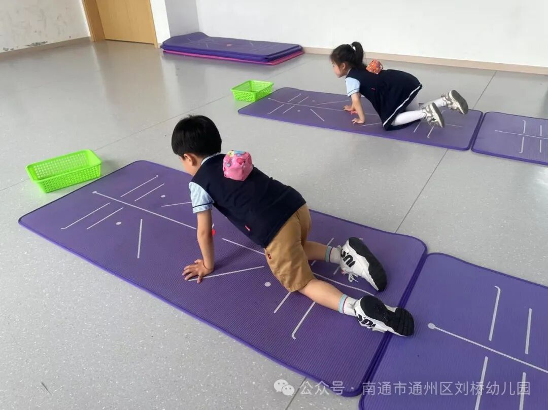 幼儿沙包游戏玩法_沙包里面可以放什么_沙包游戏规则图片设计