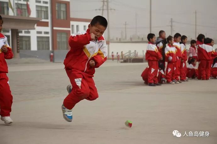 打沙包游戏规则_沙包游戏规则图片设计_打沙包技巧方法