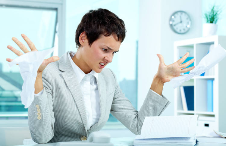 狼人杀游戏为什么越来越多人不喜欢玩_狼人杀社交游戏弊端分析_饭局狼人杀游戏规则