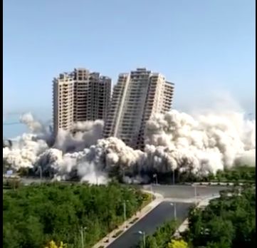 烂尾近10年，爆破仅15秒！这4栋海景房被夷为平地