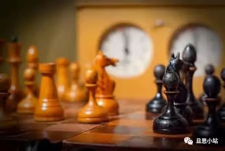 两个人同屏玩的象棋_国际象棋规则玩法入门