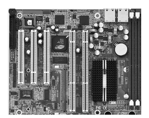 硬盘插座使用方法_插硬盘的设备_服务器能插多少块硬盘