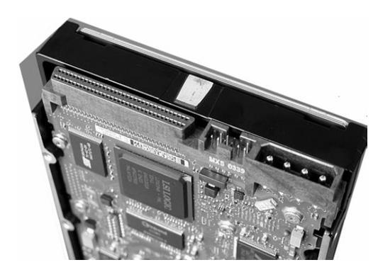 插硬盘的设备_服务器能插多少块硬盘_硬盘插座使用方法