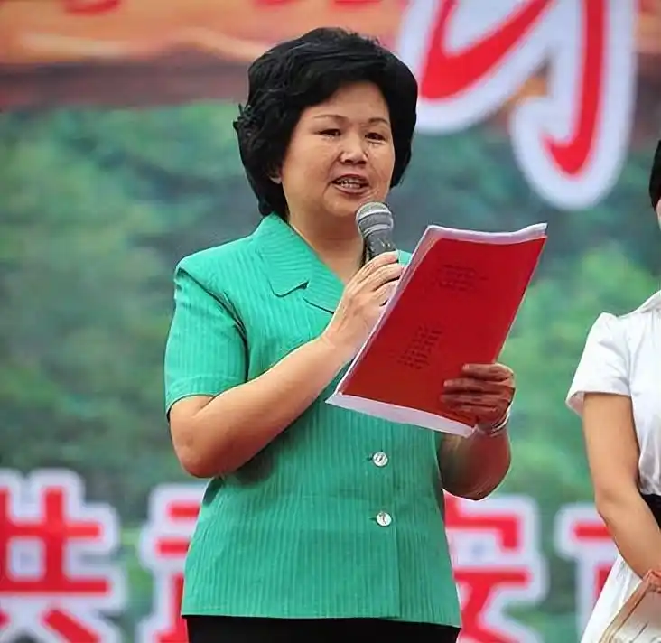 回顾邢质斌：与丈夫相守50年，罗京离世后自请离职，如今怎样了