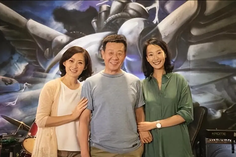 寇世勋坐拥双妻,39岁儿子未婚生女不结婚,可怜等两年的孩子妈