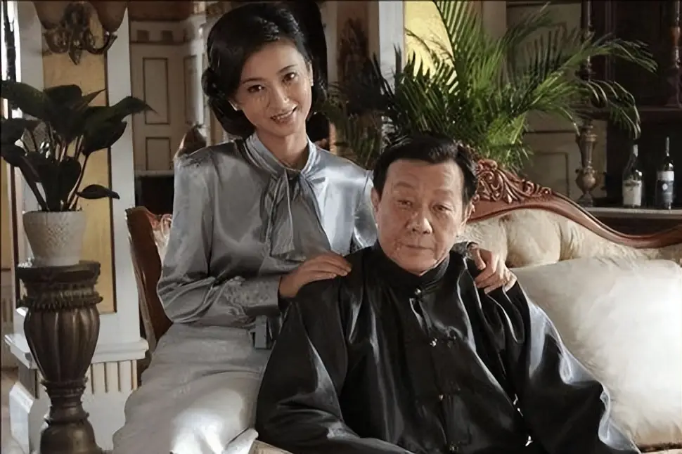 寇世勋坐拥双妻,39岁儿子未婚生女不结婚,可怜等两年的孩子妈