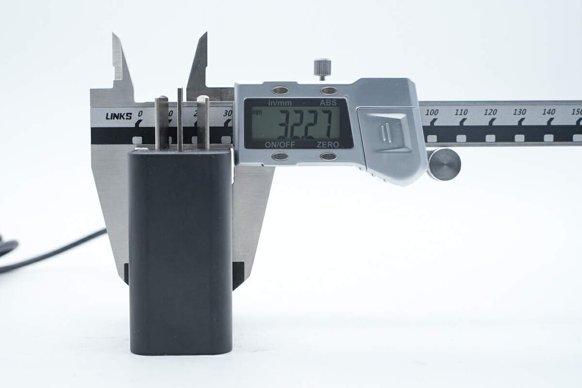 氮化镓电源适配器内部方案和用料_联想原装100W氮化镓电源适配器拆解_联想电脑电源线通用吗