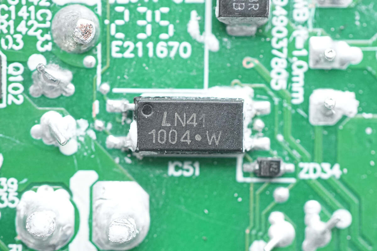 氮化镓电源适配器内部方案和用料_联想原装100W氮化镓电源适配器拆解_联想电脑电源线通用吗