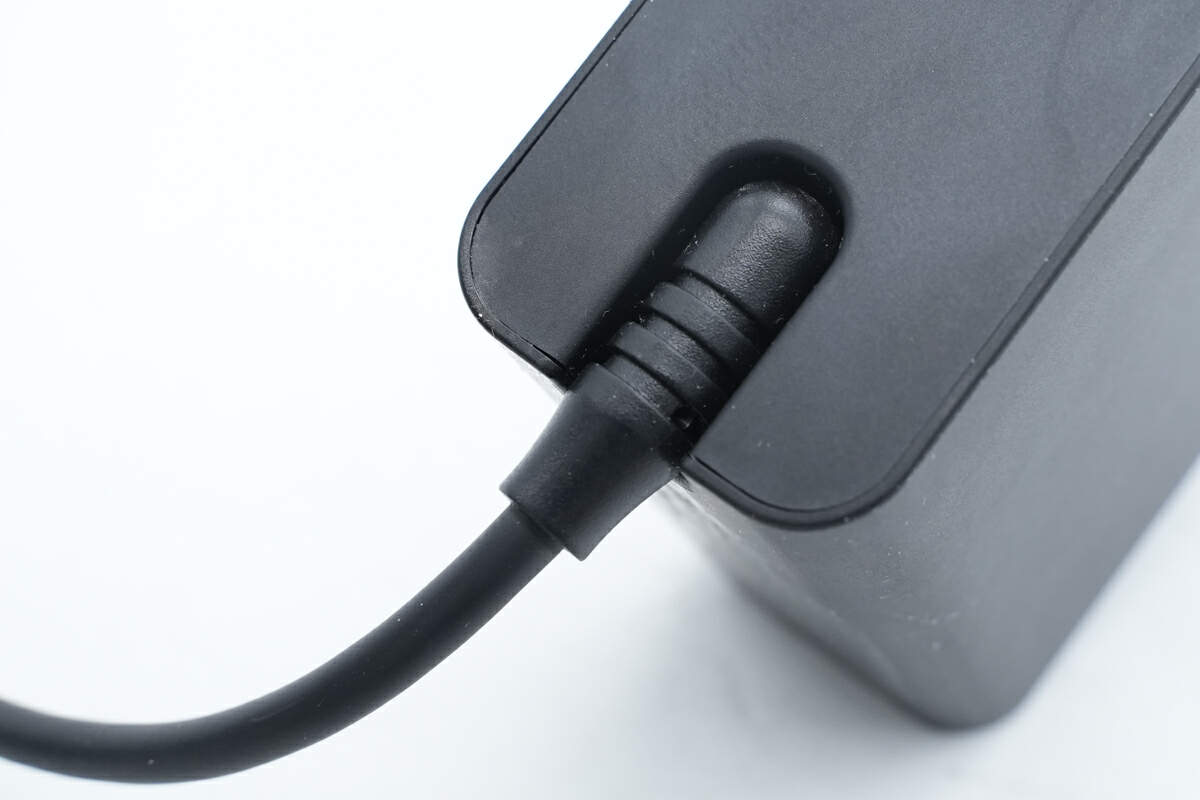 联想原装100W氮化镓电源适配器拆解_氮化镓电源适配器内部方案和用料_联想电脑电源线通用吗