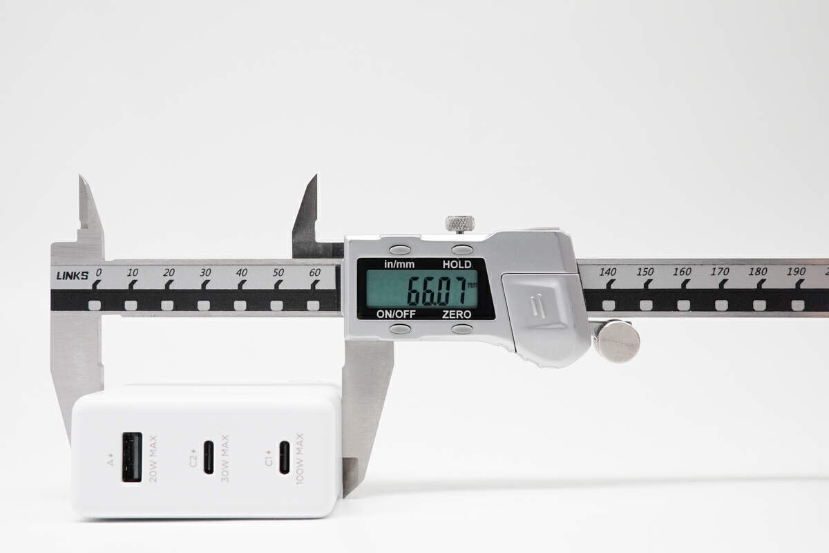 联想小新105W氮化镓充电器评测_联想电脑电源线通用吗_小新2C1A三口氮化镓适配器性能测试