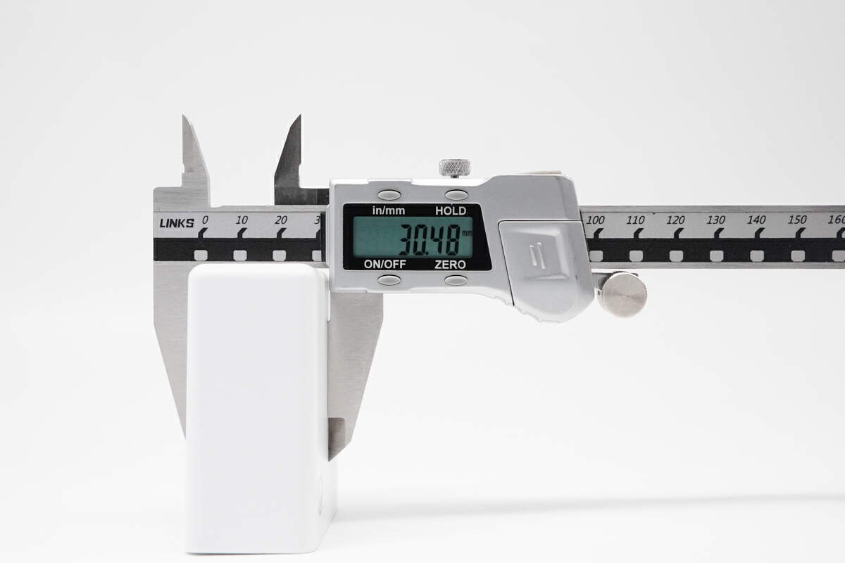 小新2C1A三口氮化镓适配器性能测试_联想电脑电源线通用吗_联想小新105W氮化镓充电器评测