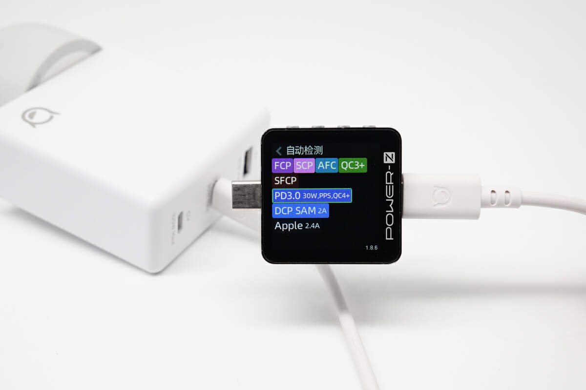 联想电脑电源线通用吗_小新2C1A三口氮化镓适配器性能测试_联想小新105W氮化镓充电器评测