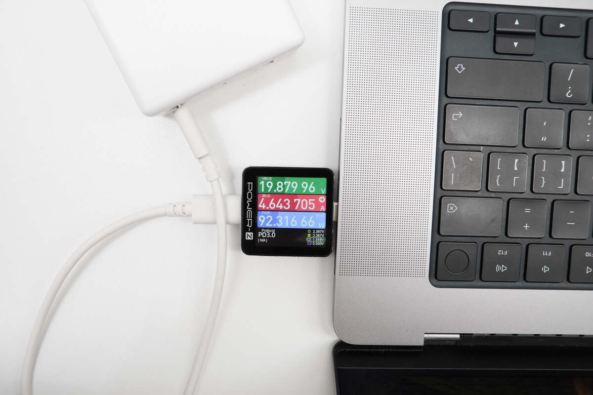 小新2C1A三口氮化镓适配器性能测试_联想电脑电源线通用吗_联想小新105W氮化镓充电器评测