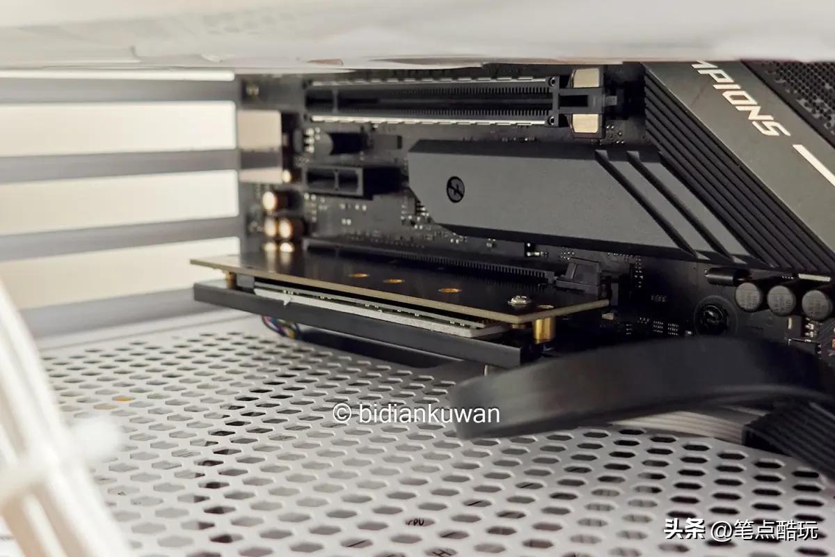 低延迟m.2扩展卡选择_主板两个m.2插槽装三块硬盘方案_主板问题导致硬盘读写慢