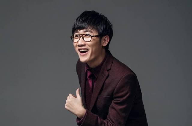 继DNF第一人欲离开龙珠直播后, CF第一人白鲨也表示和平分手!