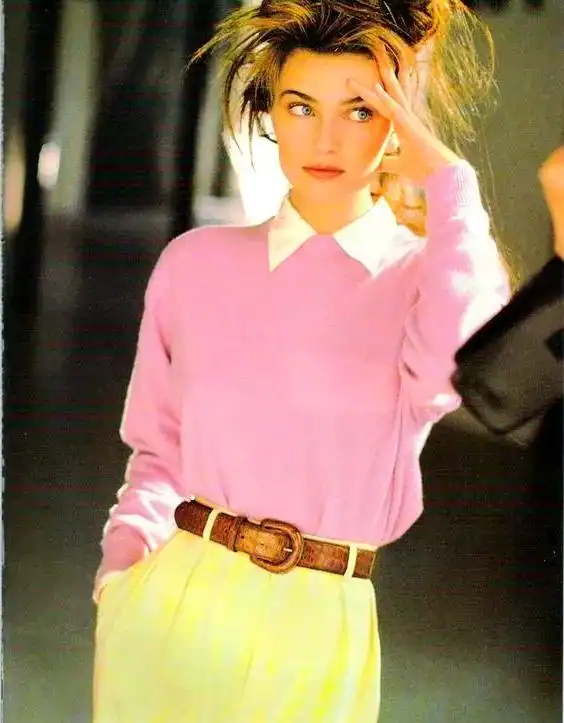 冬季粗细腰带搭配_细腰带时尚搭配_腰带搭配技巧