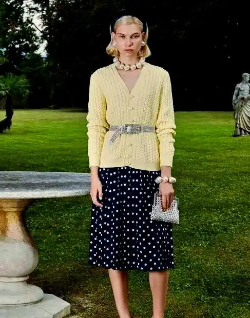 腰带搭配技巧_细腰带时尚搭配_冬季粗细腰带搭配