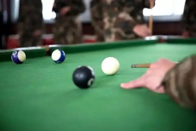 春节期间武警官兵军营小游戏_bomb game游戏规则_兵哥哥们军营游戏活动