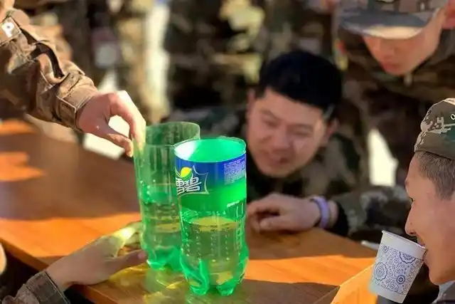 bomb game游戏规则_春节期间武警官兵军营小游戏_兵哥哥们军营游戏活动