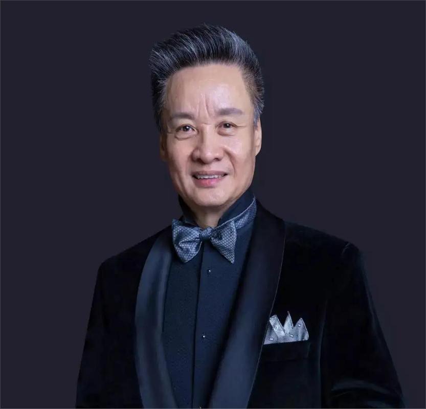 阎维文现状：曾在春晚出尽风头，如今没资格露脸，导演选人惹争议