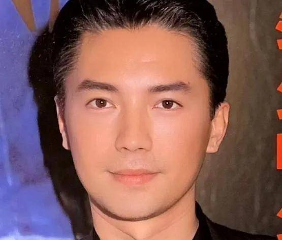 8位男星男生女相，有的越来越娇俏，有的成油腻大叔，长发遭人嫌
