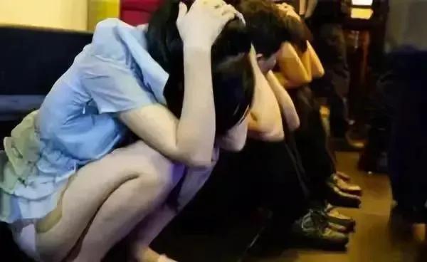 附近有美女上门服务的联系号码吗_卖淫嫖娼行政违法 拘留罚款处罚 嫖宿幼女强奸罪传播性病罪