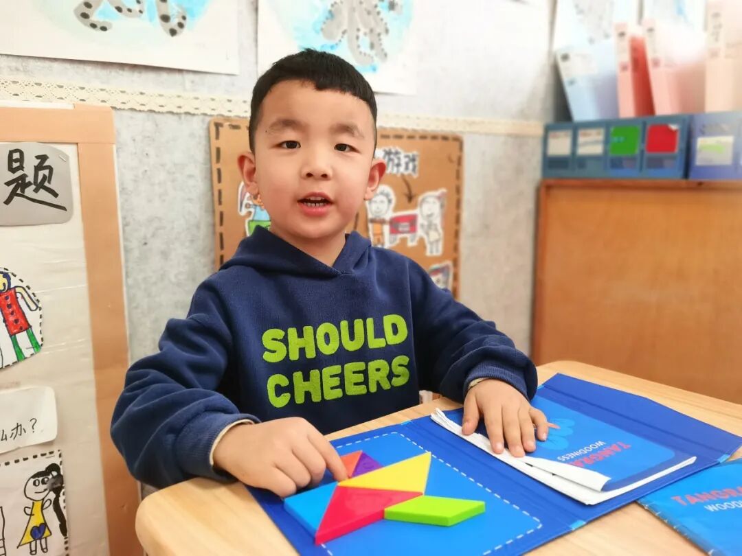 七巧板拼图游戏_智力拼图游戏_七巧板幼儿园活动