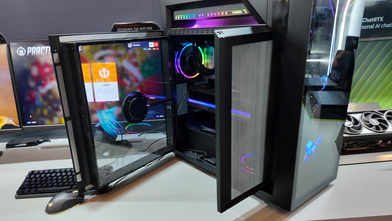 ROG枪神10X全息投影技术_ROG枪神10X旗舰电竞台式机配置_科技感高的电脑机箱