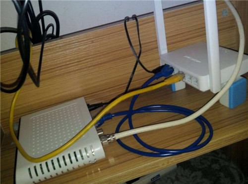 电话线猫可以连接路由器吗_路由器怎么和光猫连接_光猫路由器连接方法