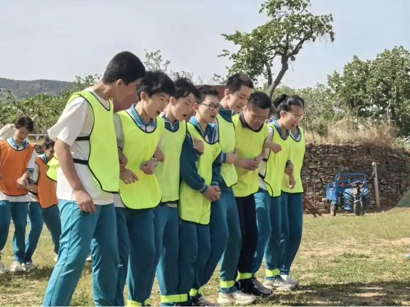 蛟龙出海拓展游戏规则_团队协作游戏_周末拓展活动