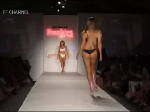 外国美女身材真的好,国内美女真不能相比