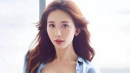 林志玲结婚啦!往年内衣秀大展性感身材,美翻了!