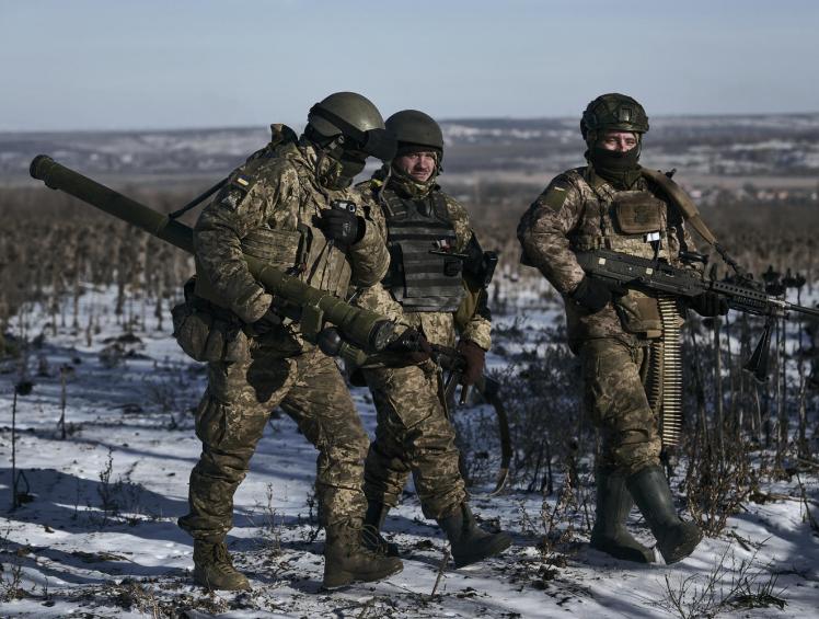 基辅寒夜生存困境_基辅撤离潮_www.xw188.com