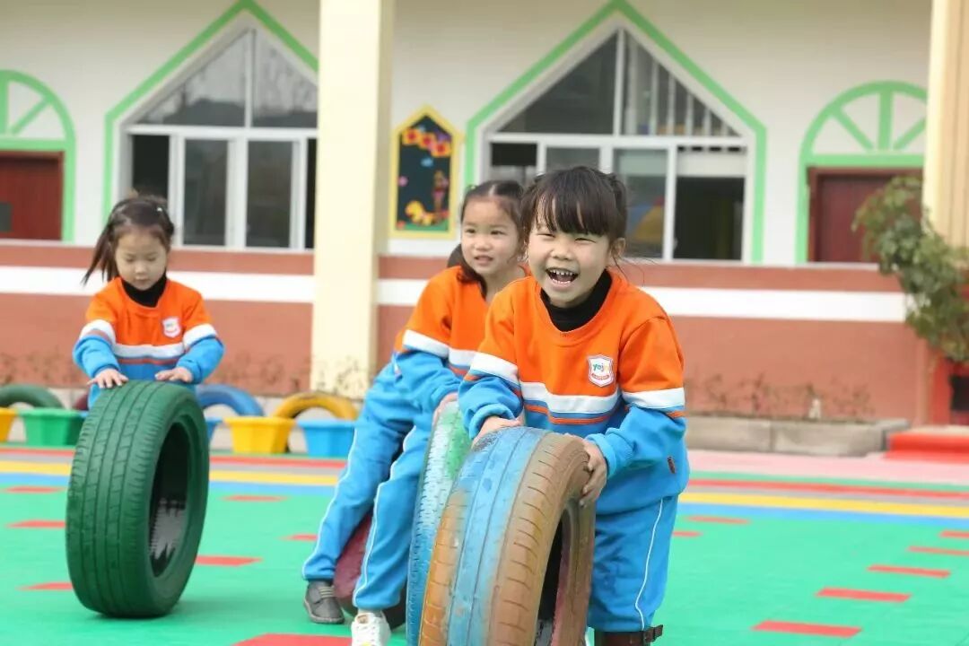 幼儿园器械类游戏_儿童游戏规则大全_幼儿园户外游戏安全