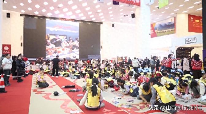 公益活动 聋哑学校 绘画_画画幼儿