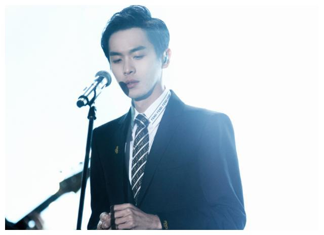 张若昀片场耍大牌事件_郑爽拍戏耍大牌_张若昀安静一下视频辟谣