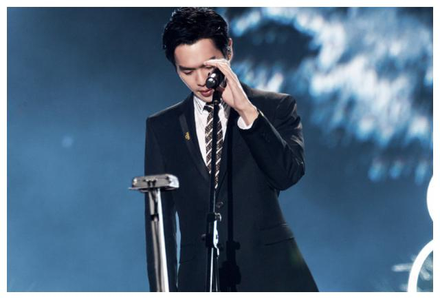 张若昀安静一下视频辟谣_张若昀片场耍大牌事件_郑爽拍戏耍大牌